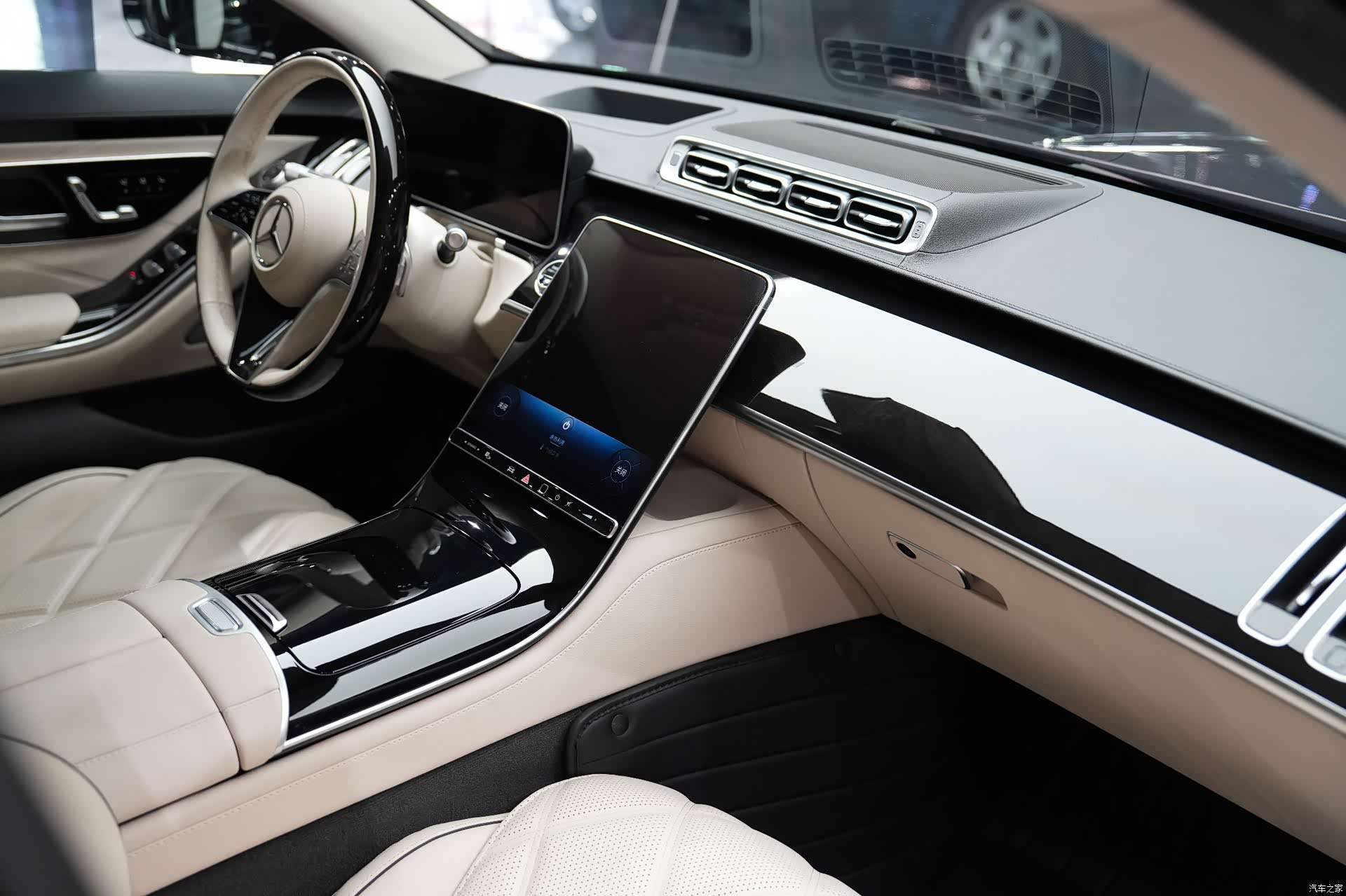 Maybach S-Class, 2026 25