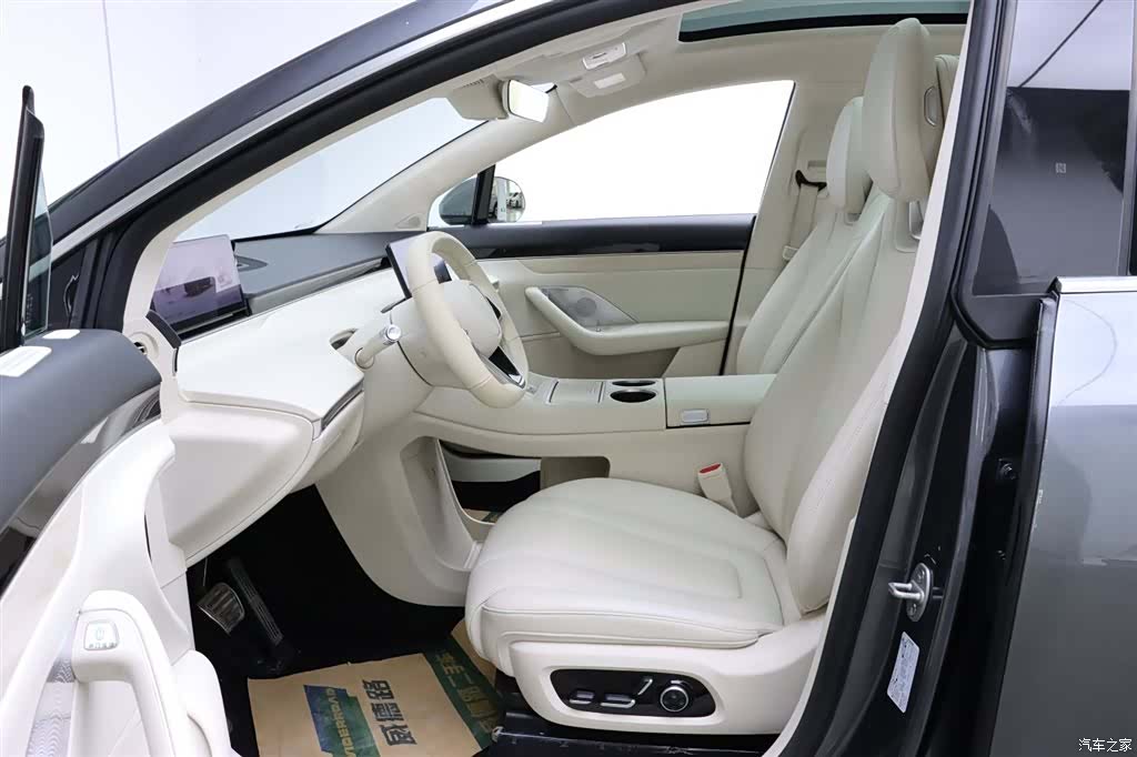 Luxeed R7, 2025 14