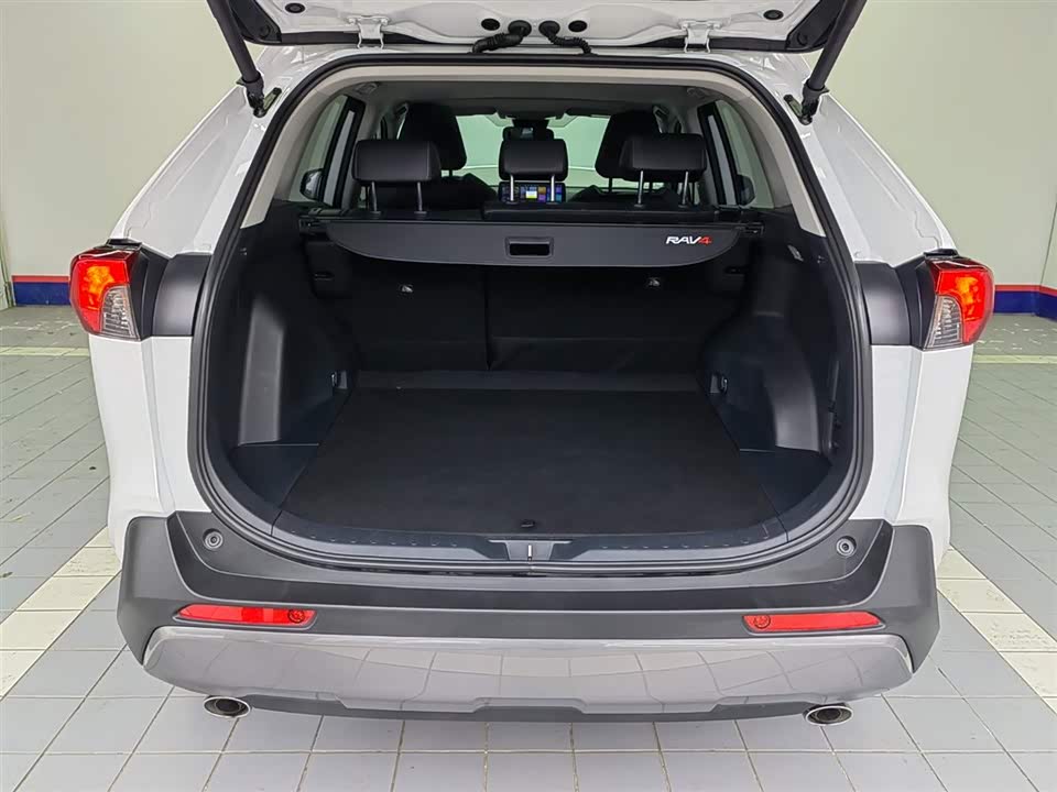 Toyota RAV4 Rongfang