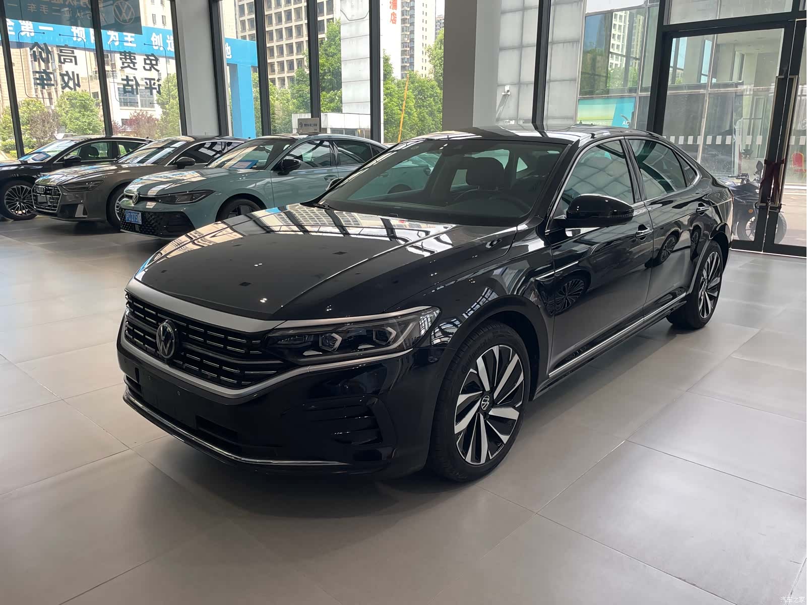 Volkswagen Passat, 2025 1