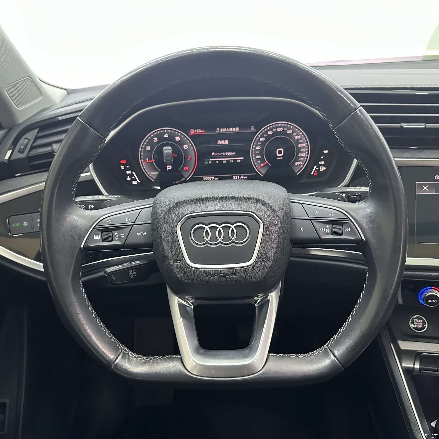 Audi Q3, 2023 12