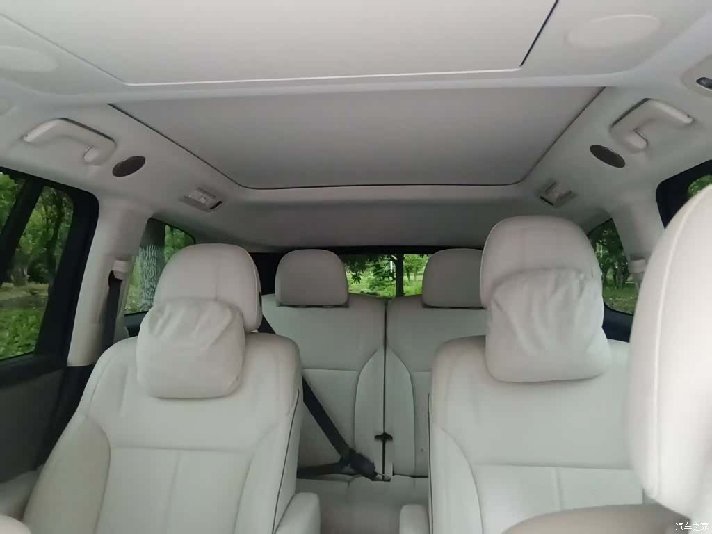 Li Auto i8, 2025 7