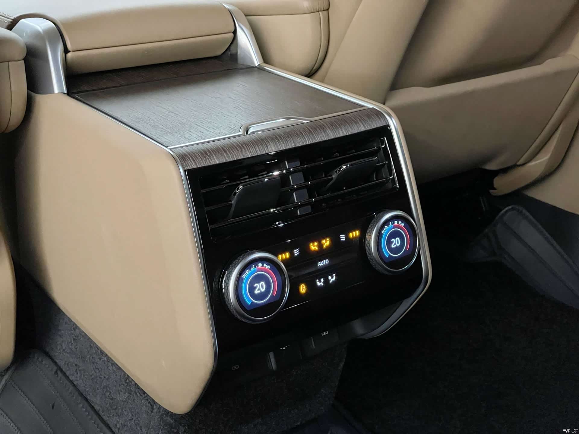 Land Rover Range Rover, 2025 23
