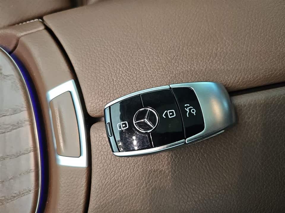 Mercedes-Benz E-class Mercedes-Benz E-class