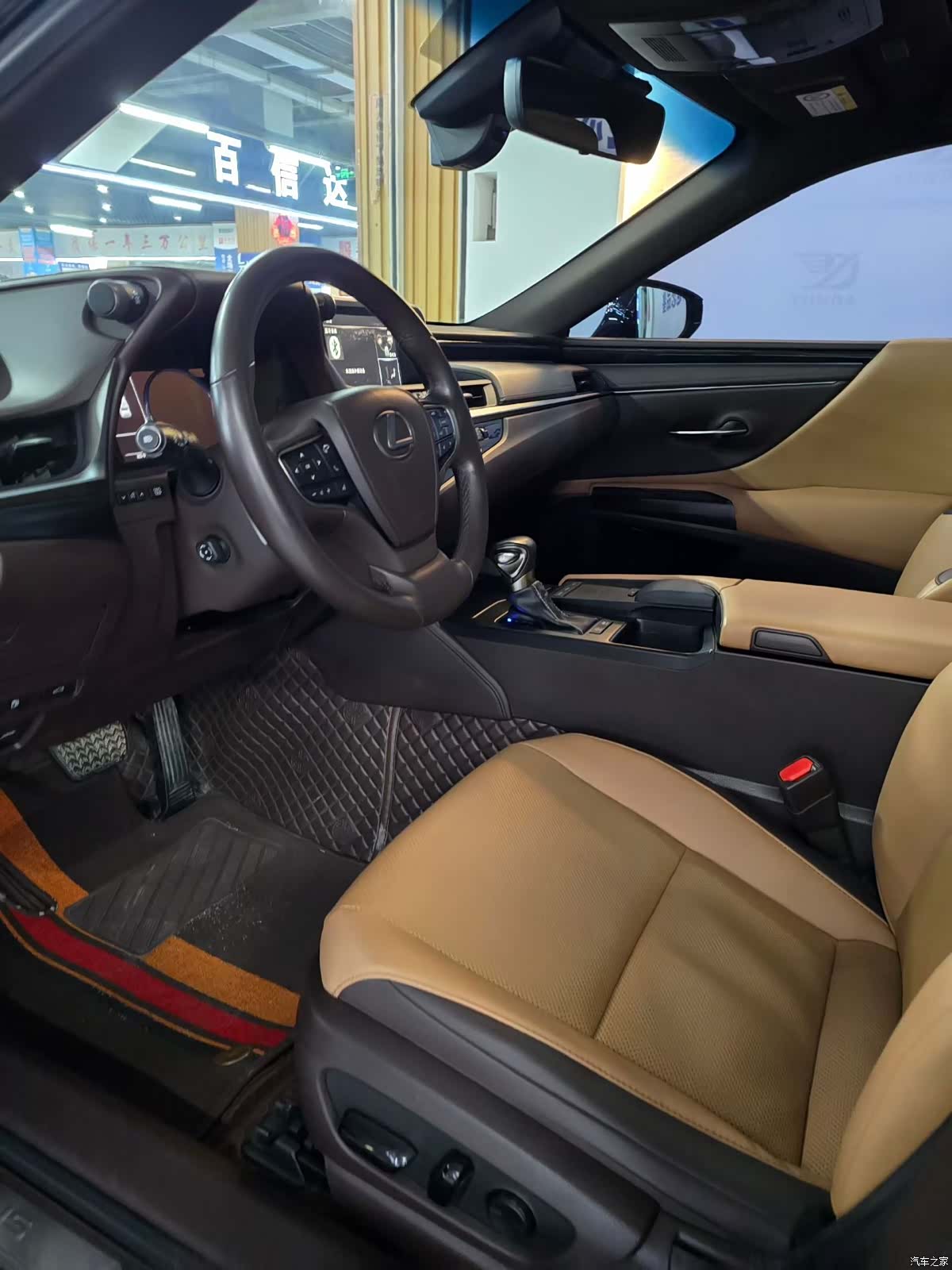 Lexus ES, 2018 7
