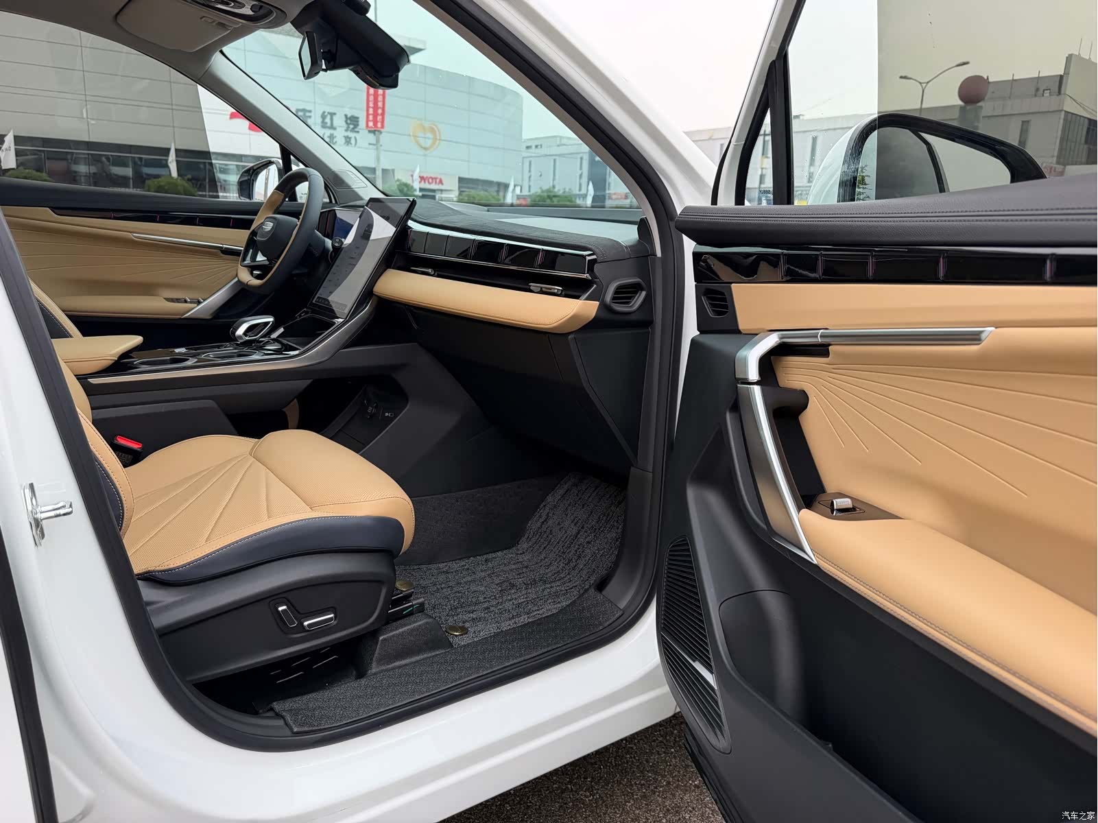 Geely Boyue, 2024 31