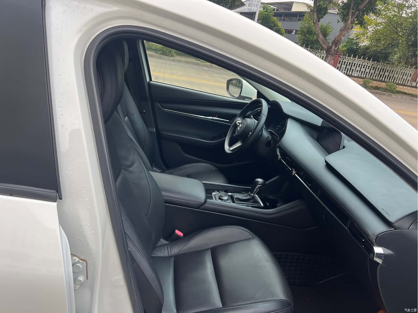 Mazda Mazda3, 2020 все фото