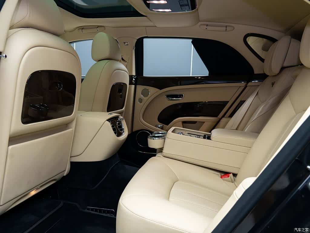 Bentley Mulsanne, 2016 12