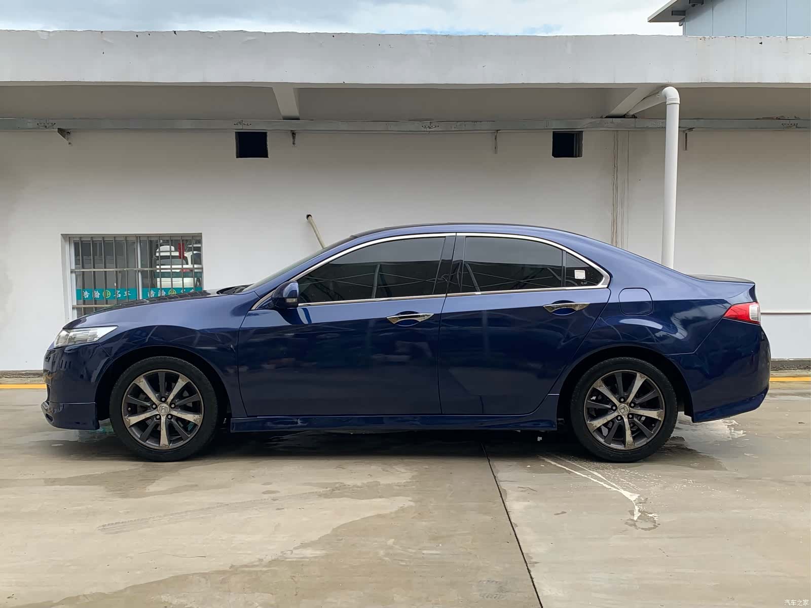 Honda Spirior, 2010 4