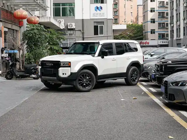 Toyota Prado 2024 — купить из Китая под заказ