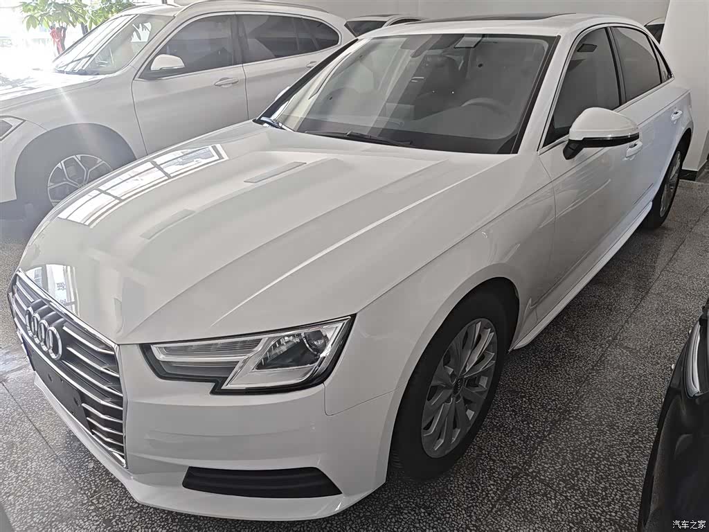 Audi A4L, 2017 1