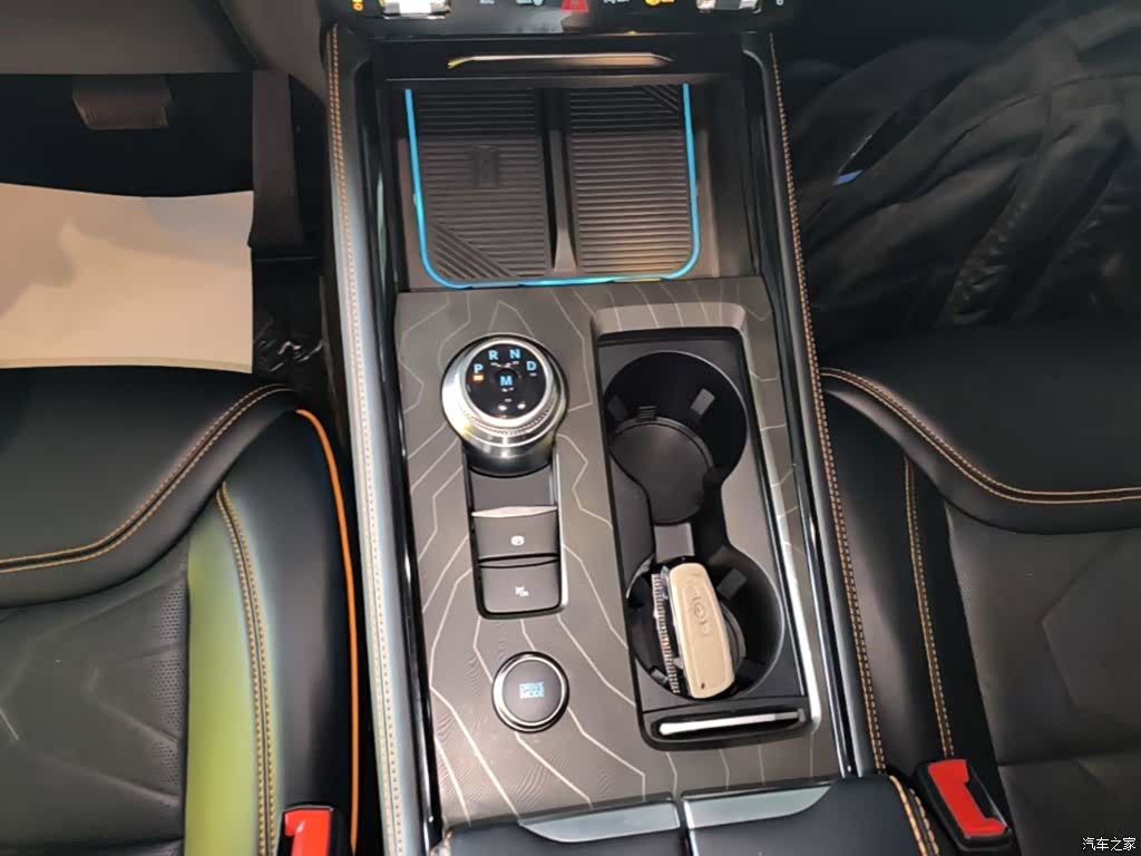 Ford Explorer, 2024 14