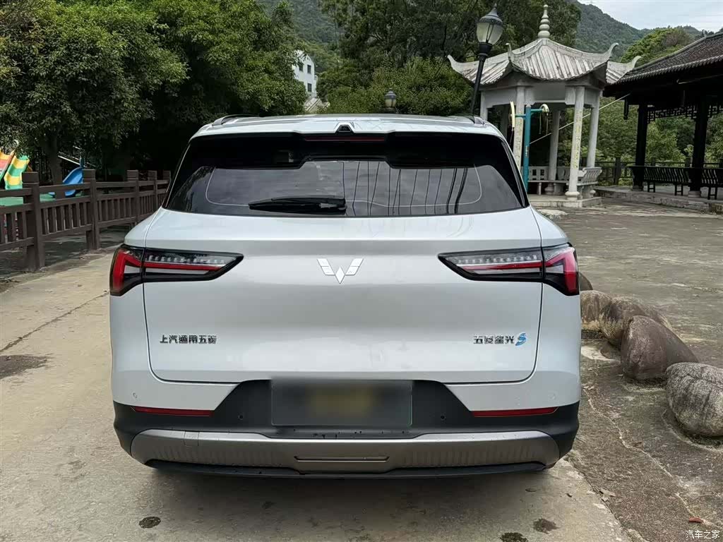 Wuling Starlight, 2024 13