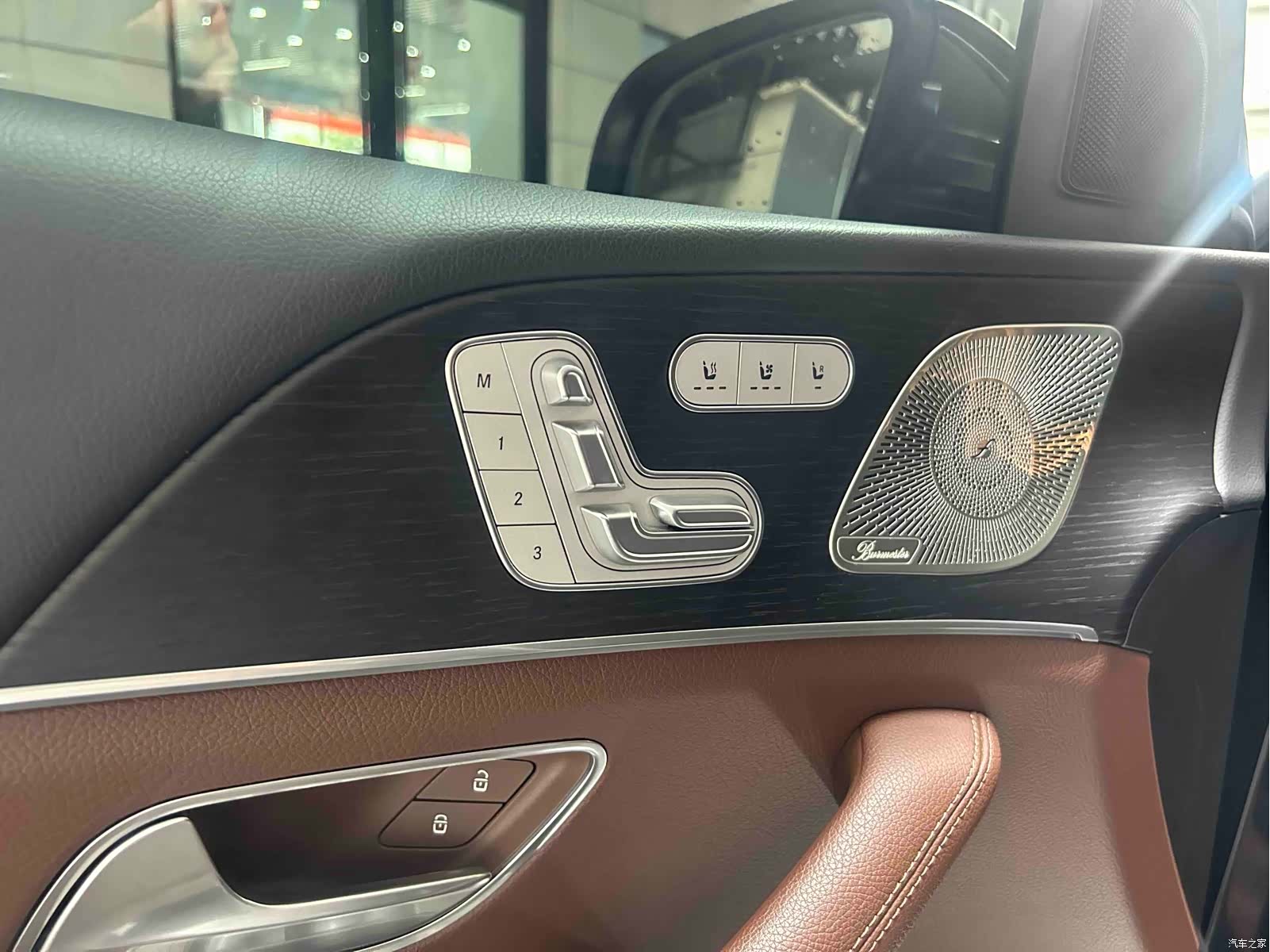 Mercedes-Benz GLE, 2024 14