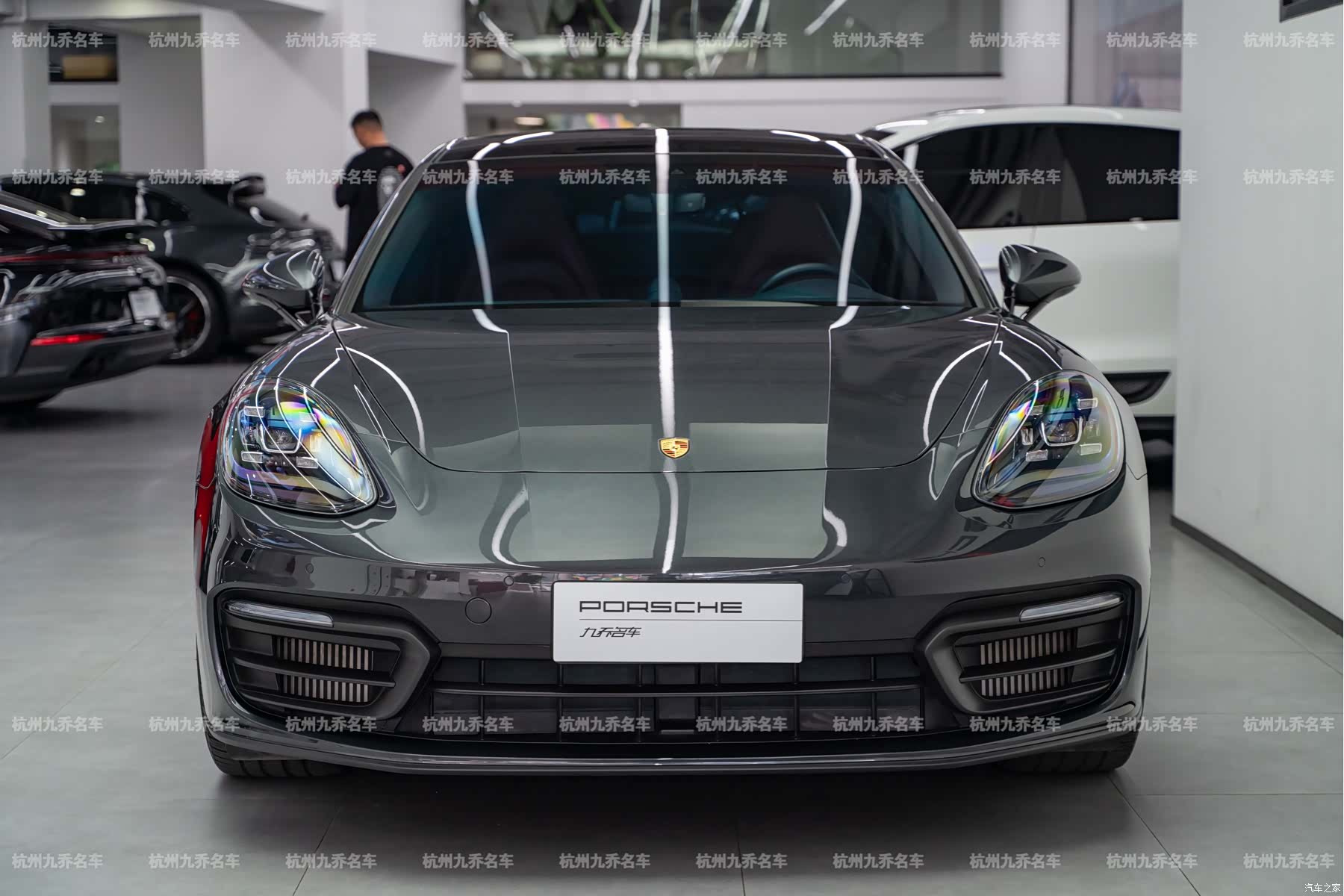 Porsche Panamera, 2023 2
