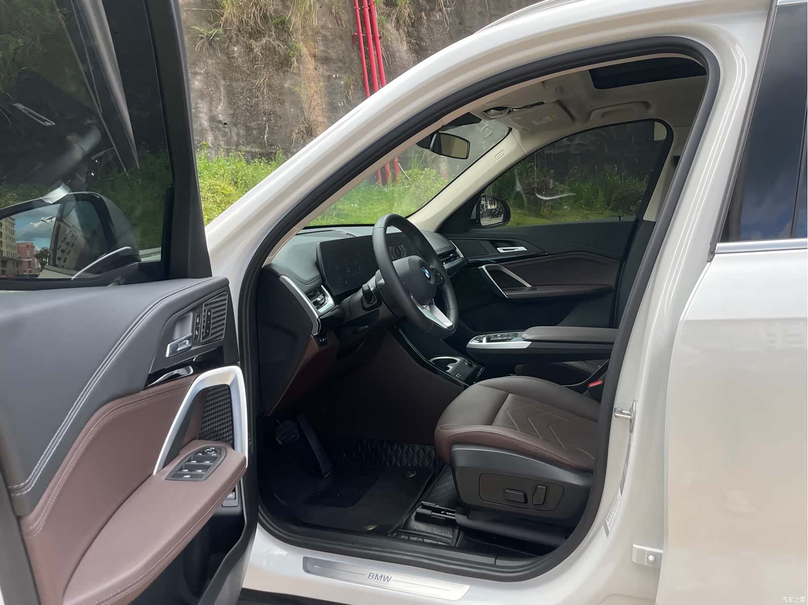 BMW X1, 2023 все фото