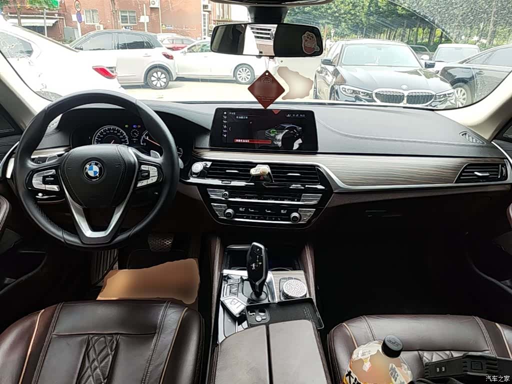 BMW 5 Series, 2018 9