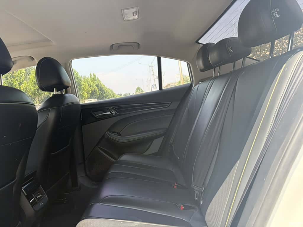 Roewe i5, 2021 14