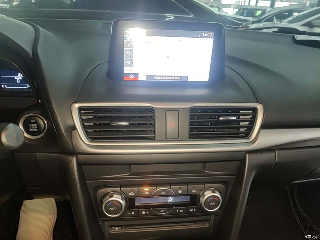 Mazda Mazda3, 2018 13