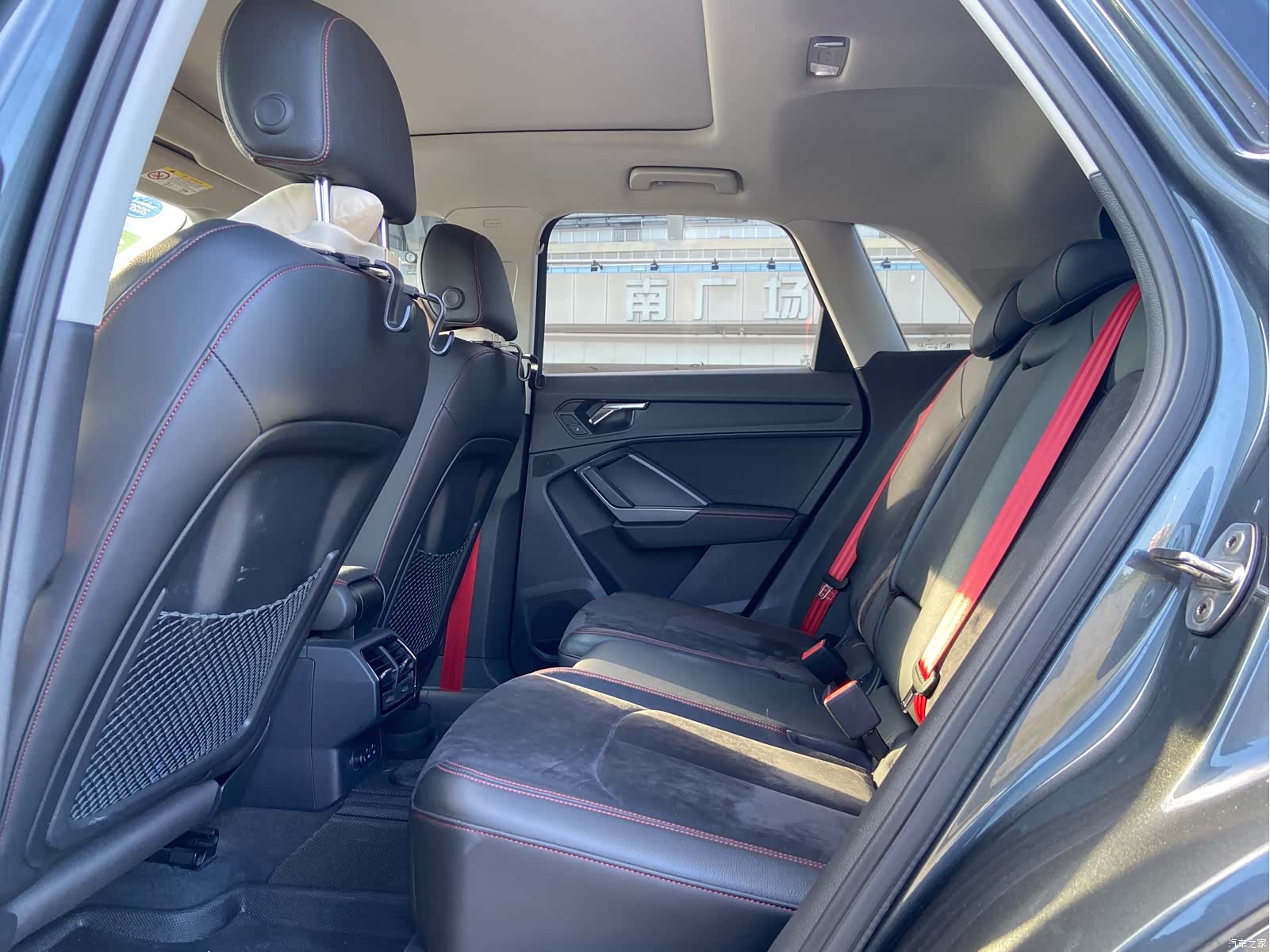 Audi Q3, 2019 8