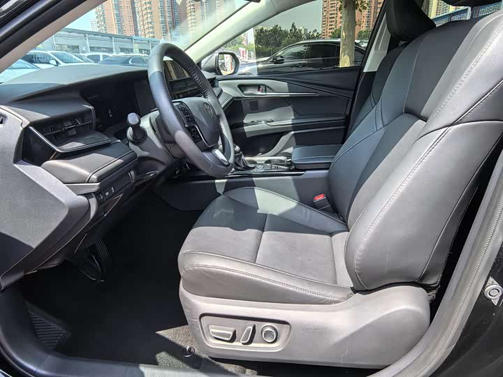 Toyota Camry, 2025 года фото 8