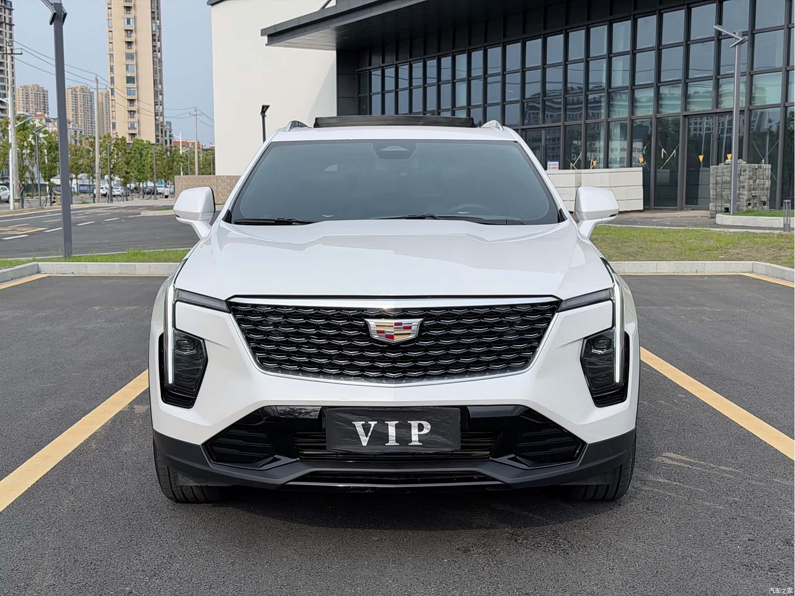 Cadillac XT4, 2024 2