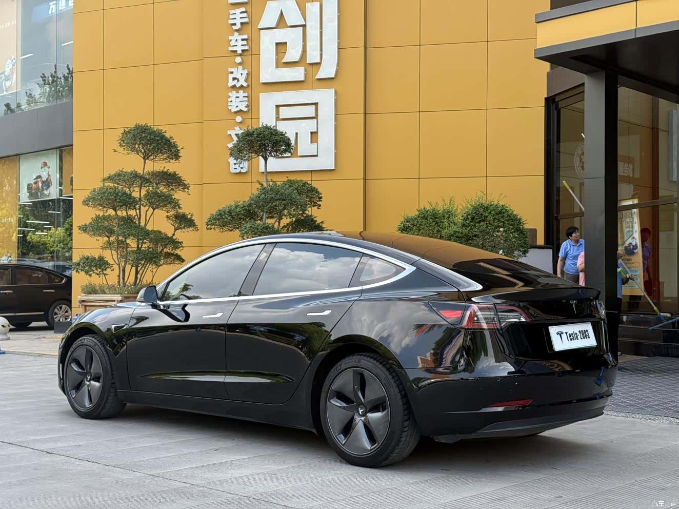 Tesla Model 3, 2019 4