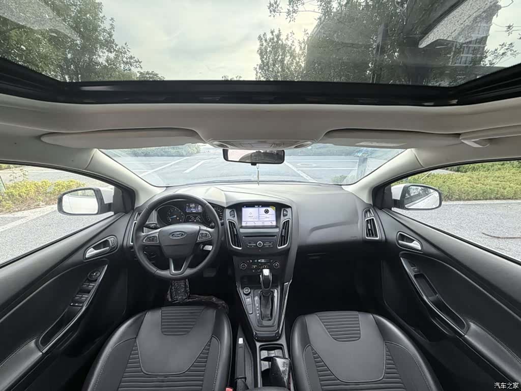 Ford Focus, 2017 16