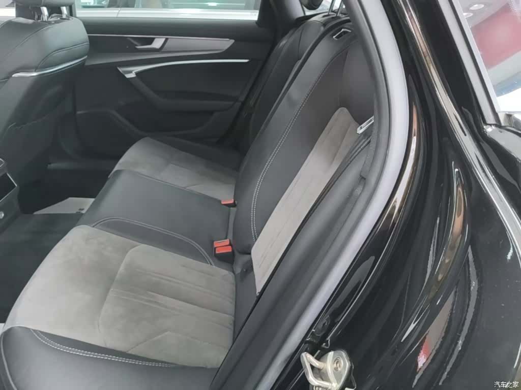 Audi A6L, 2021 24