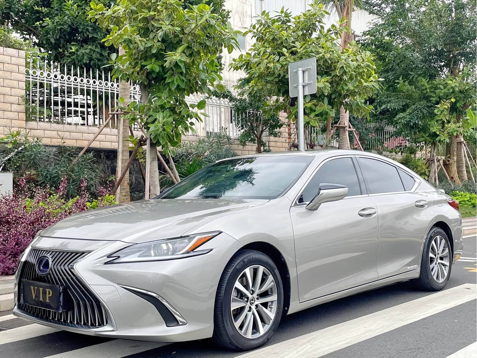 Lexus ES, 2021 4