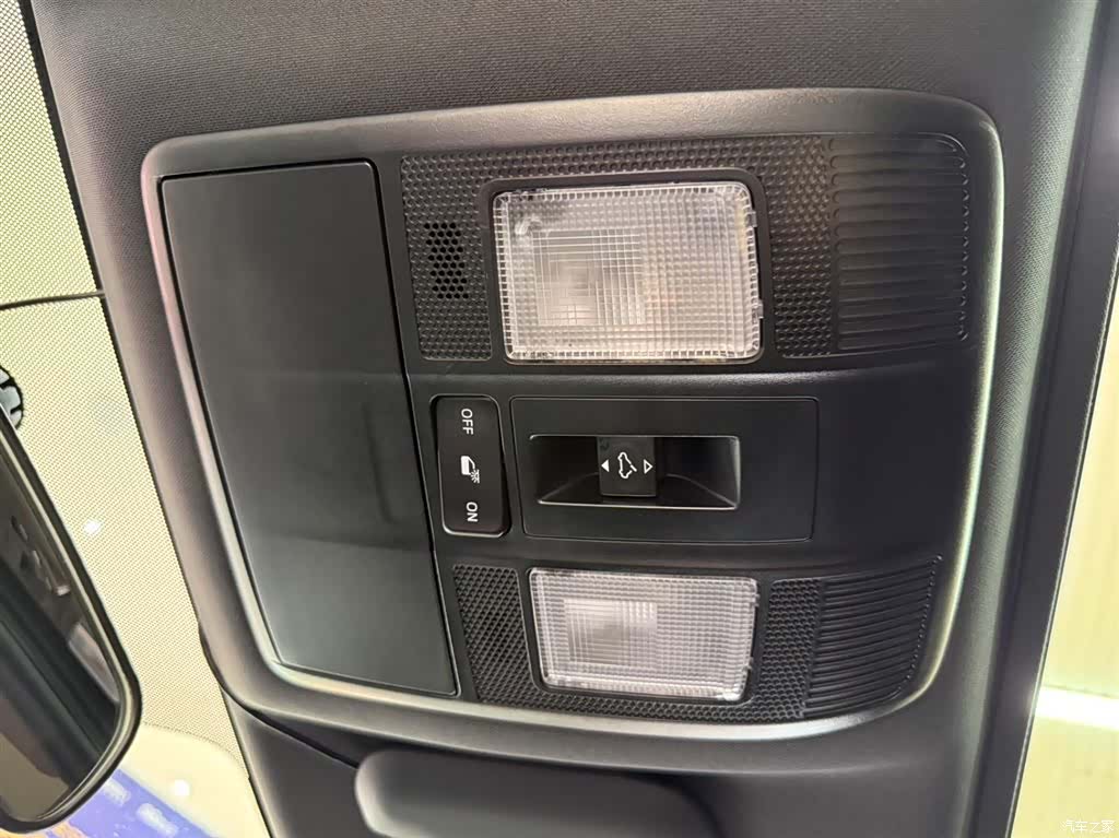 Mazda CX-4, 2022 14