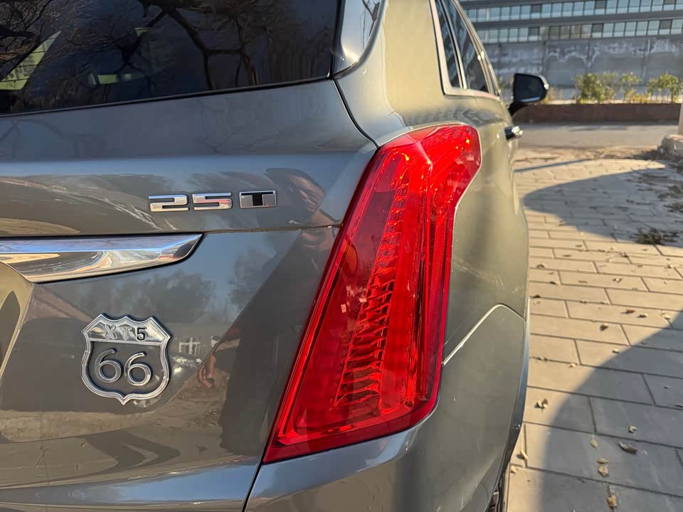 Cadillac XT5