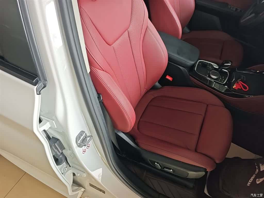 BMW X4, 2024 25