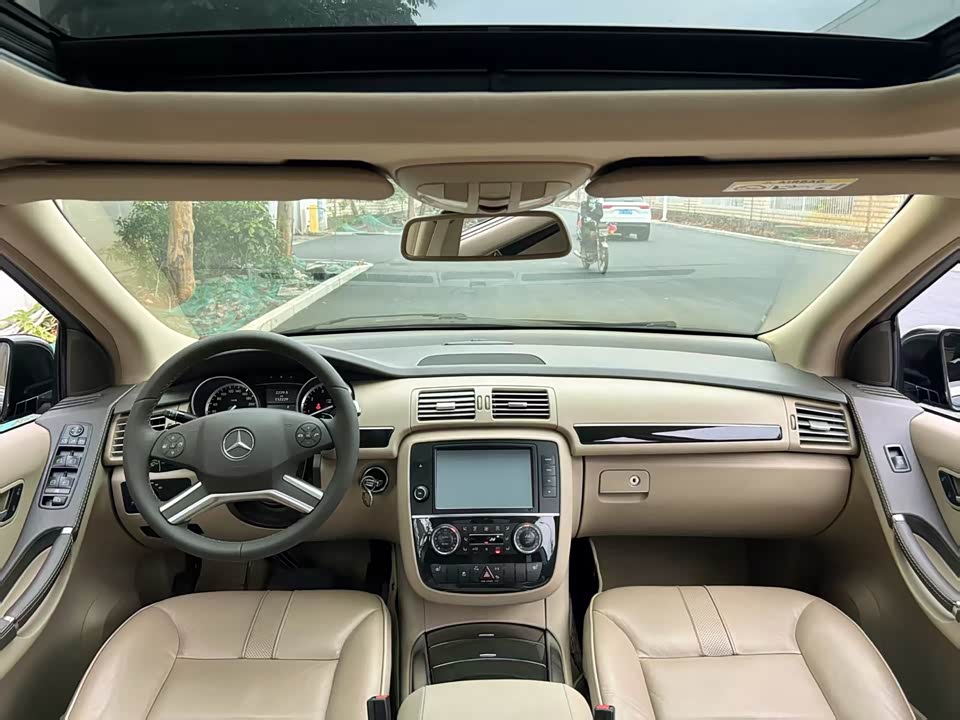 Mercedes-Benz R-class