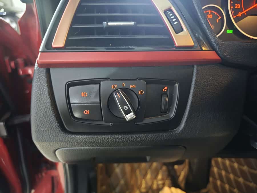 BMW 3 Series 2014, фото 11