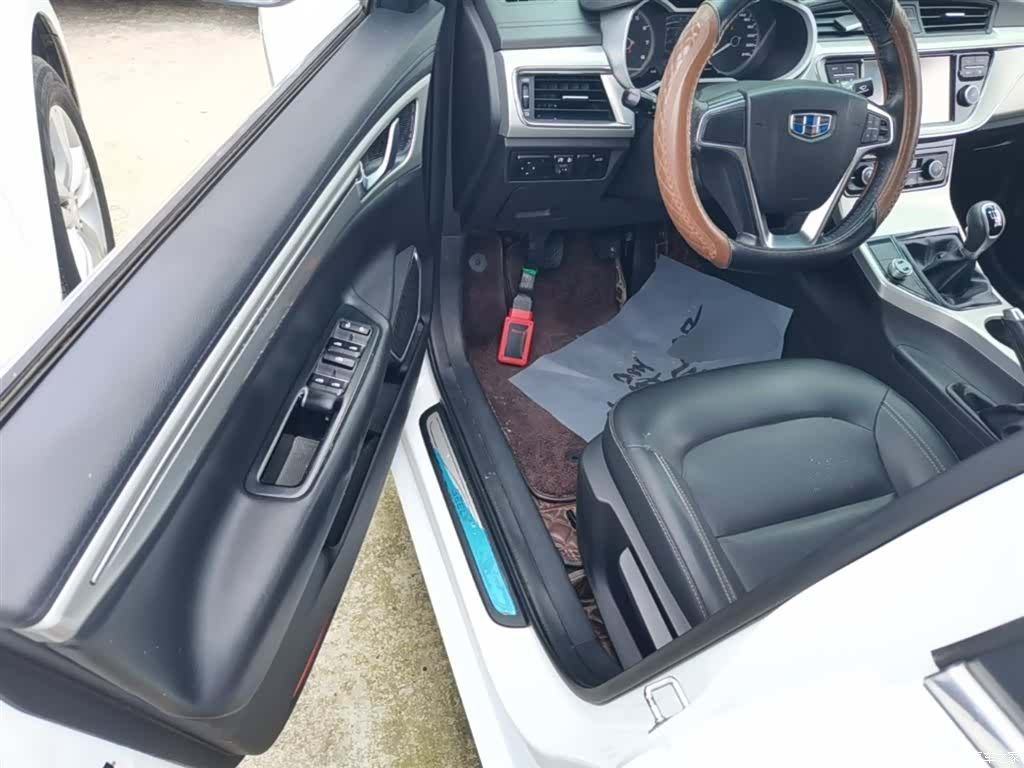Geely Emgrand, 2017 16