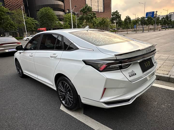Aeolus Yixuan MAX 2023 1.5T chao ku chao ba ban