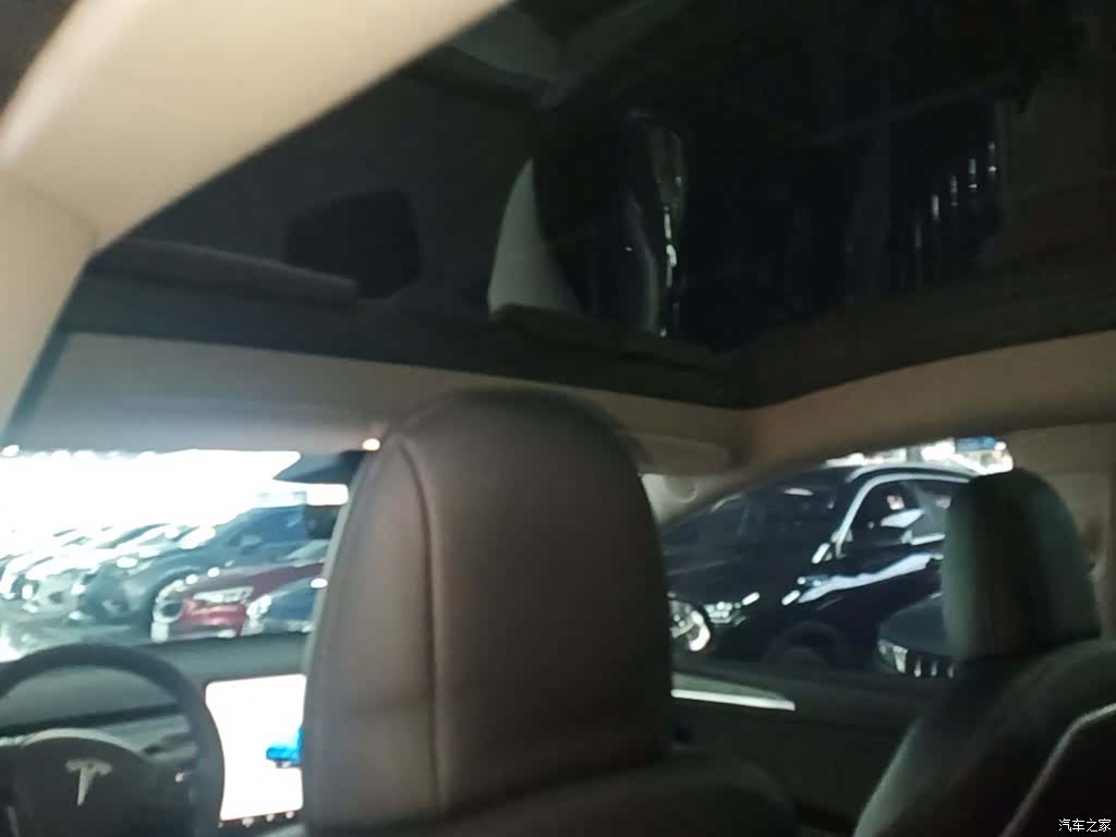Tesla Model Y, 2022 18