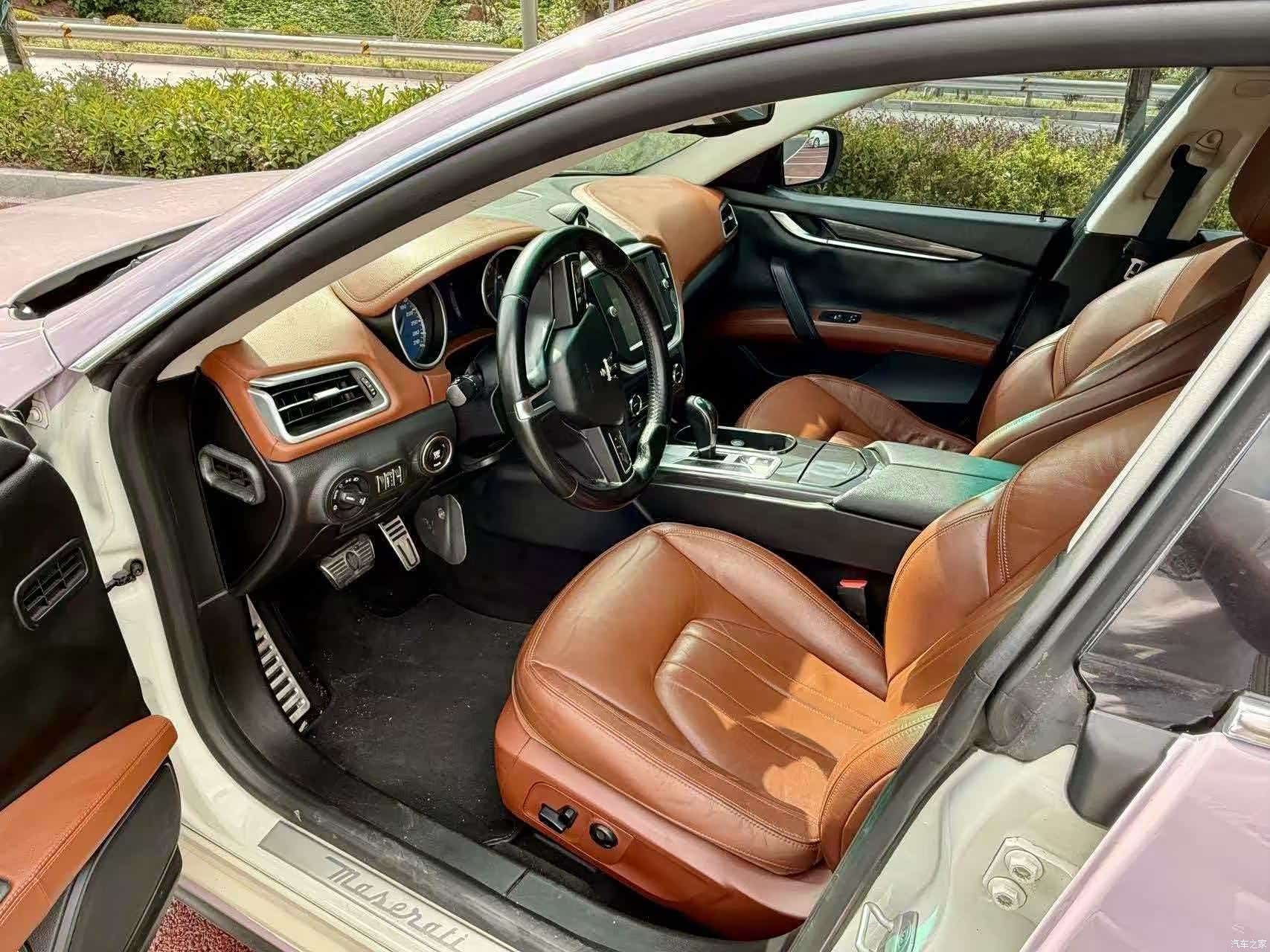 Maserati Ghibli, 2015 4