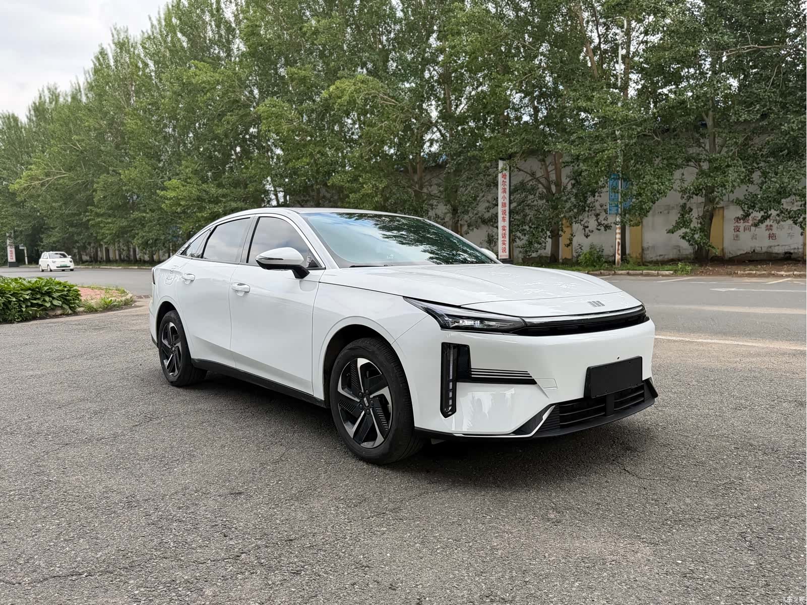 Geely Galaxy L6, 2025 3