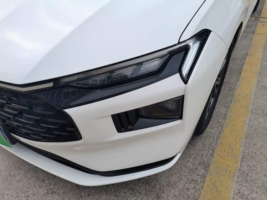 Ford Mondeo 2025, фото 24