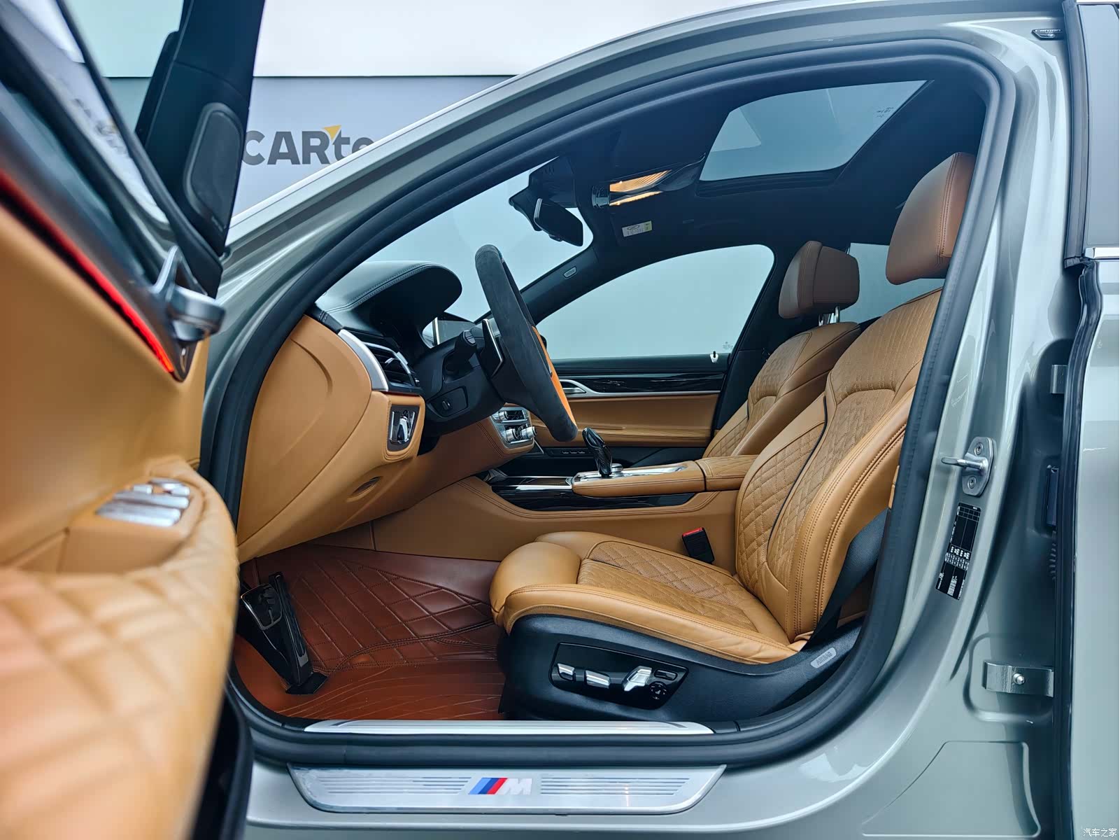 BMW 7 Series, 2019 все фото