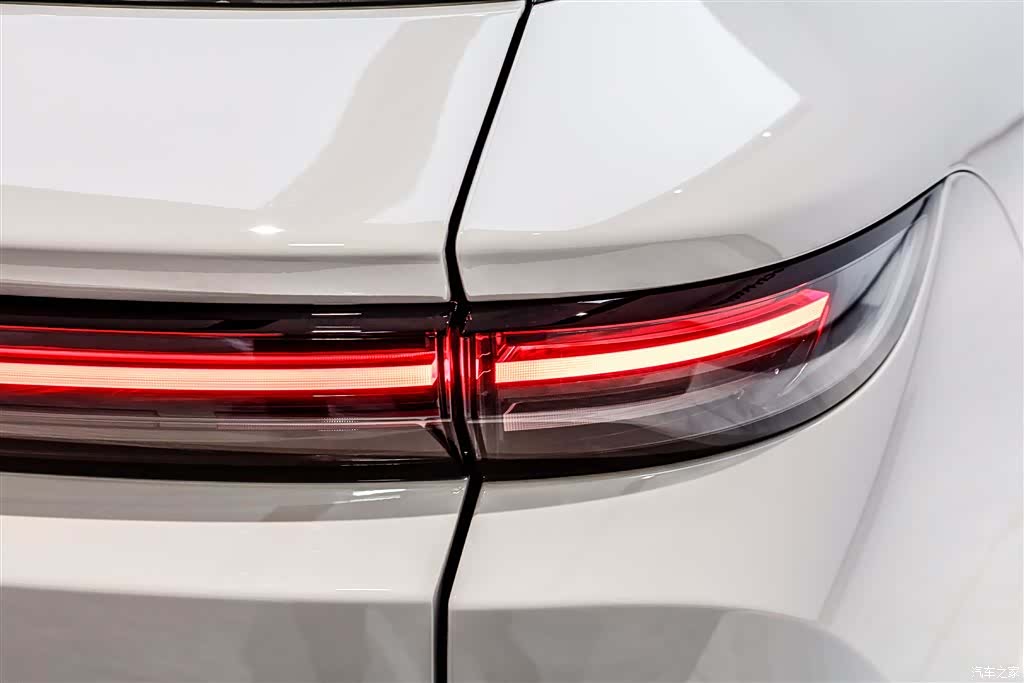 Li Auto i6, 2025 7