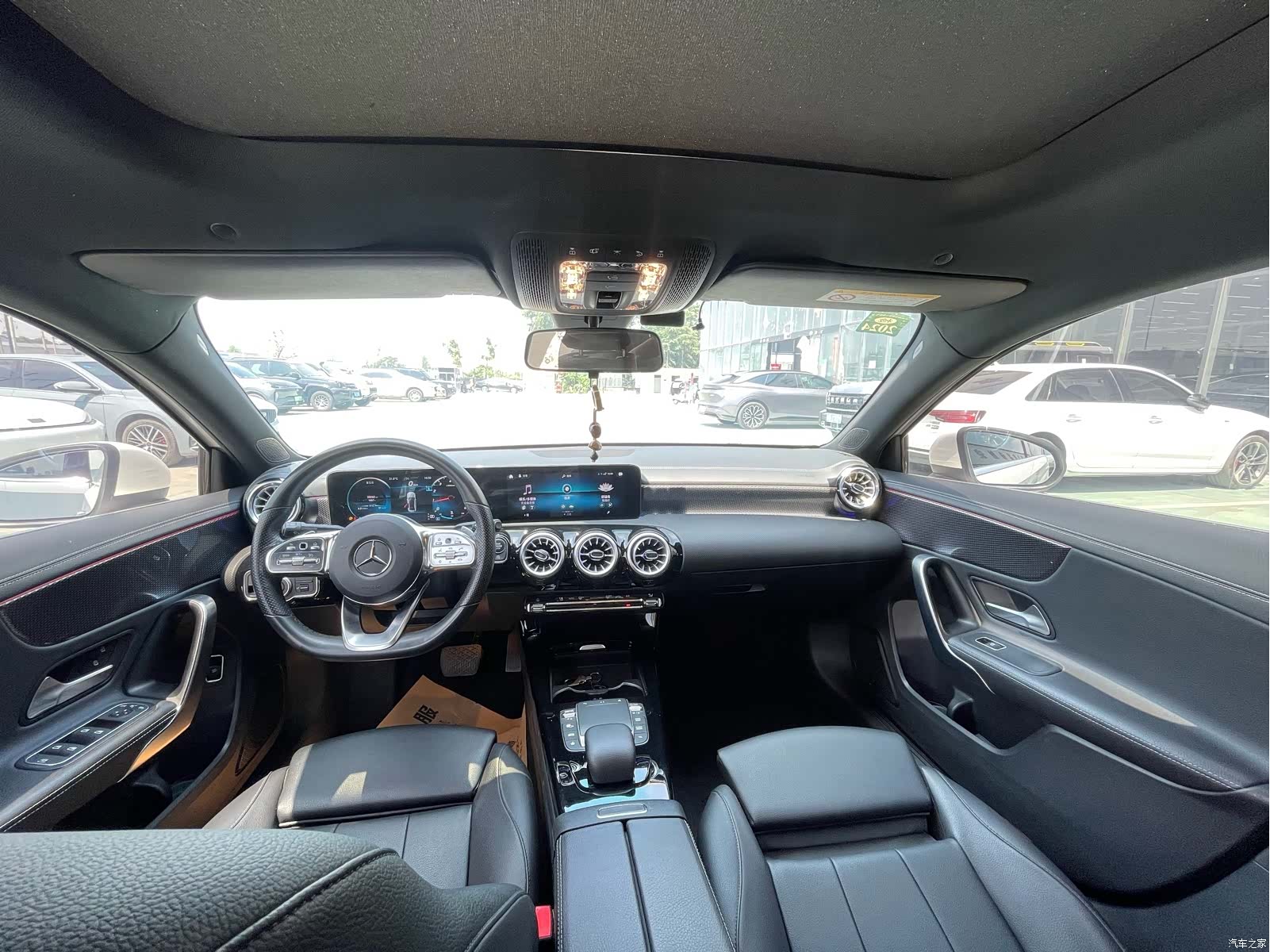 Mercedes-Benz A-Class, 2022 все фото