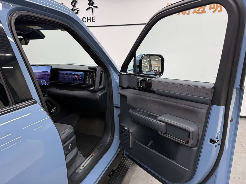 BYD Leopard 5 BYD Leopard 5
