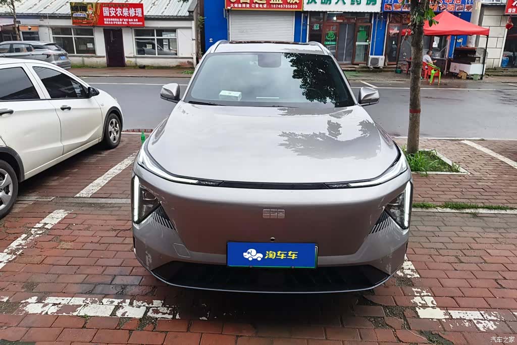 Geely Galaxy L7, 2023 2