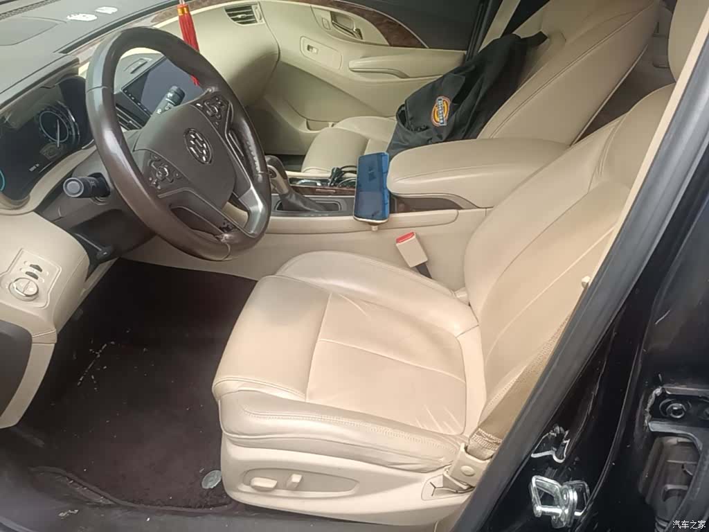 Buick LaCrosse, 2015 11
