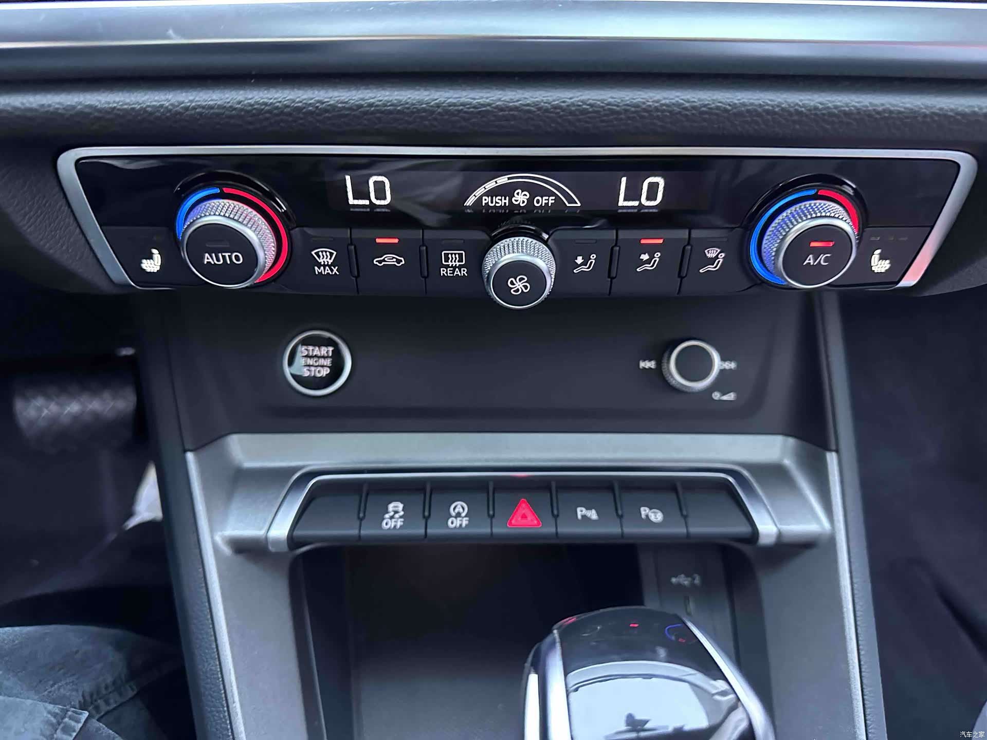 Audi Q3, 2022 12