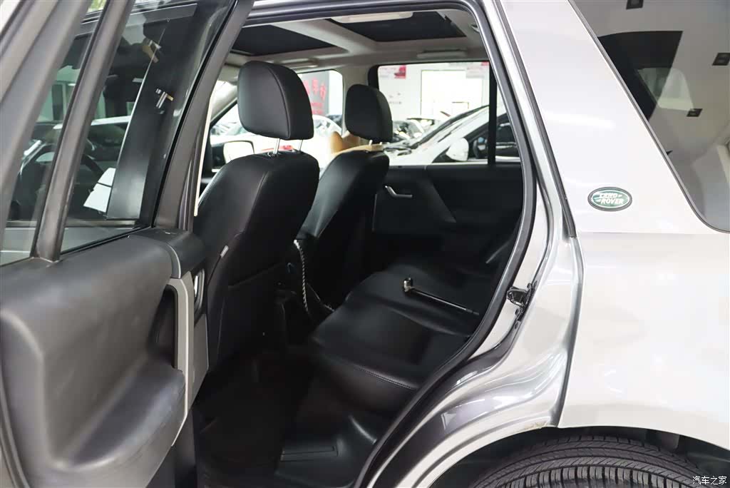Land Rover 2, 2008 все фото
