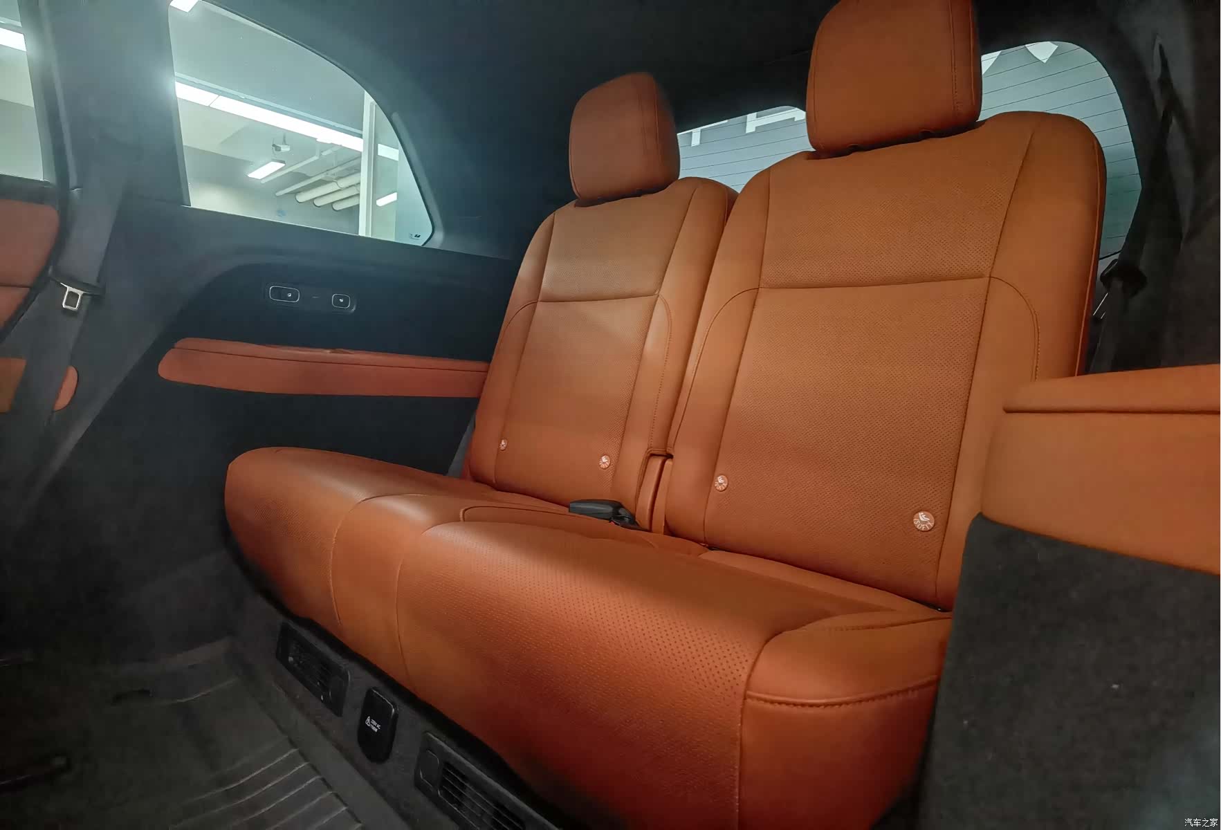 Li Auto L9, 2023 13